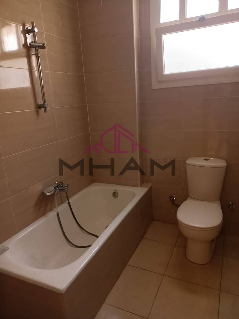 11 photo_5913549863968771542_y. jpg