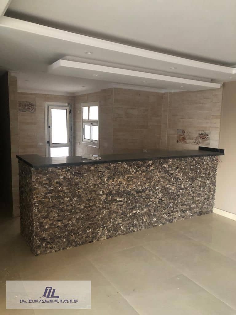 2 e791d2af-de63-41e6-96ce-a7d56b0b6827. jpg