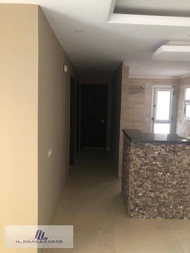 4 51a5781a-a030-4b17-8d34-38295e228188. jpg