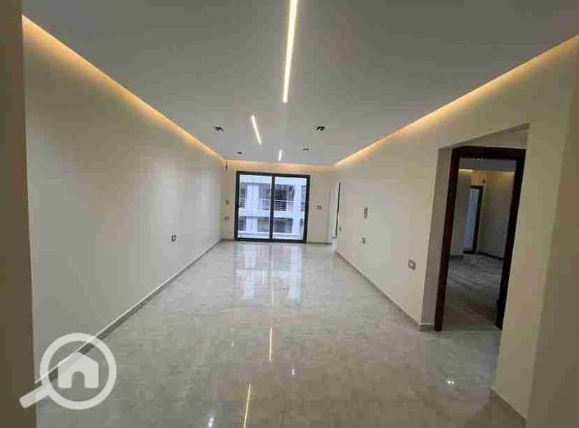 1000148753. jpg 1000148753. jpg