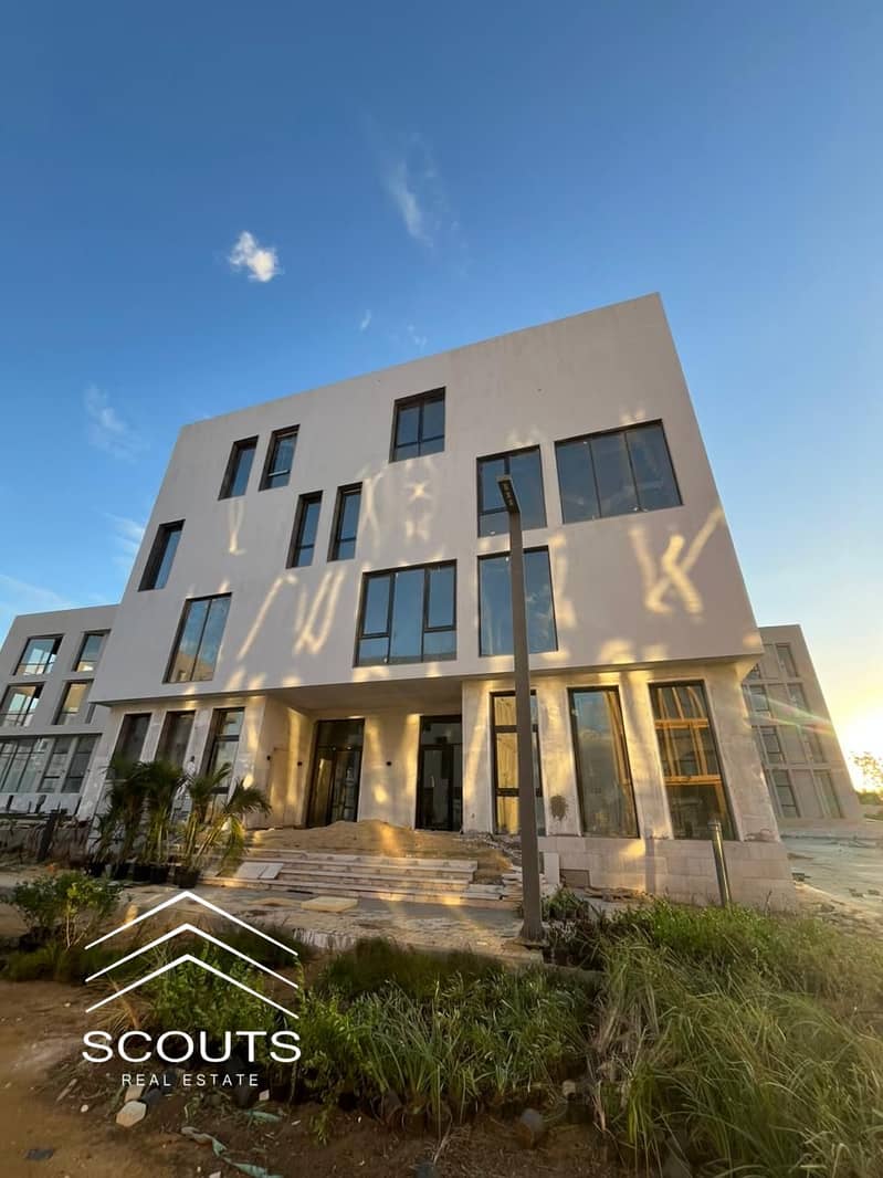 3 9133208c-deeb-4367-bfe3-c831f1ff0229. jpeg