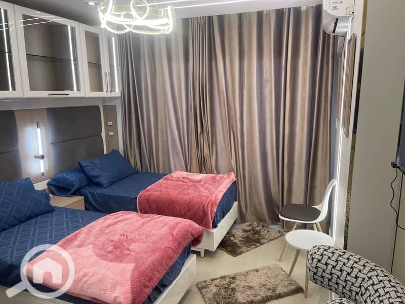 3 WhatsApp Image 2025-12-17 at 11.47. 47 (1). jpeg