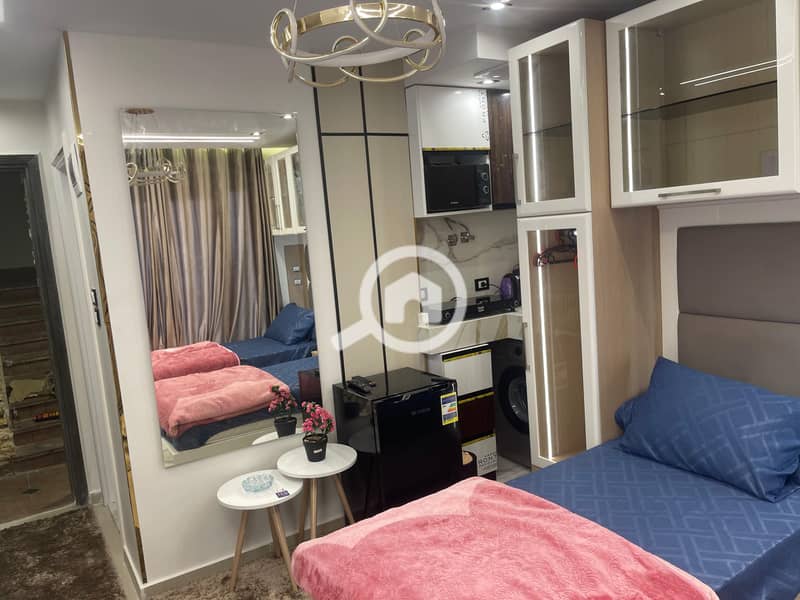 4 WhatsApp Image 2025-12-17 at 11.47. 48 (1). jpeg