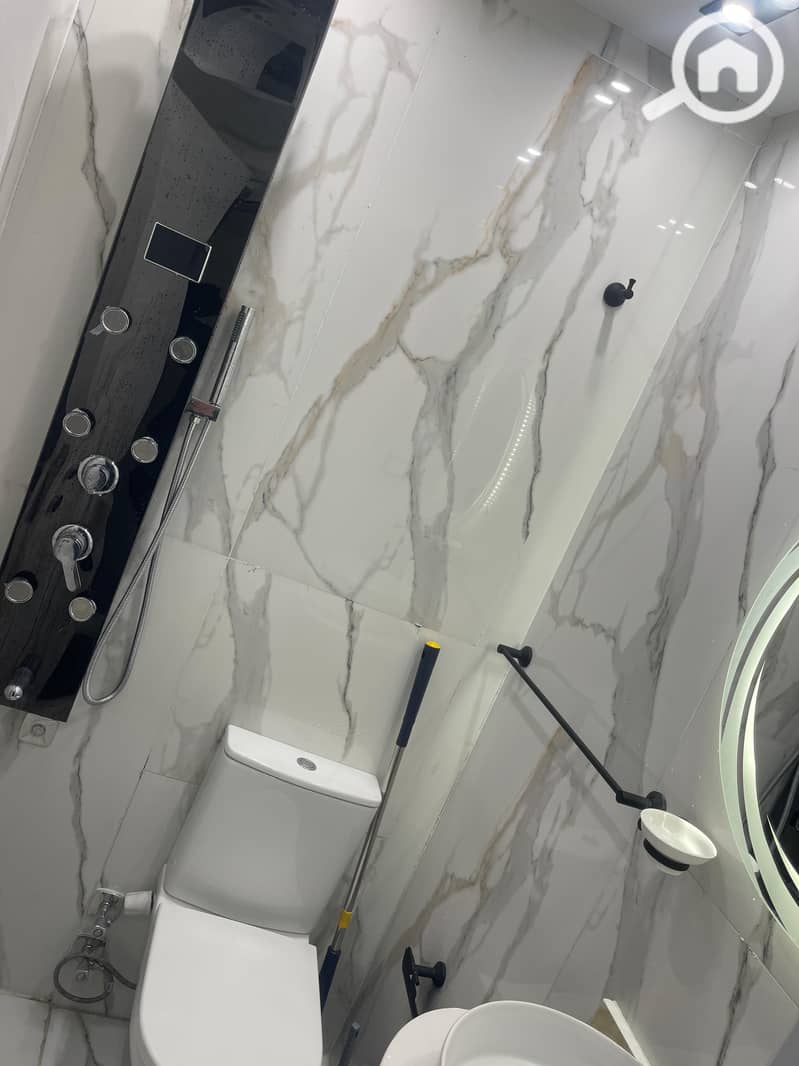 5 WhatsApp Image 2025-12-17 at 11.47. 48 (2). jpeg