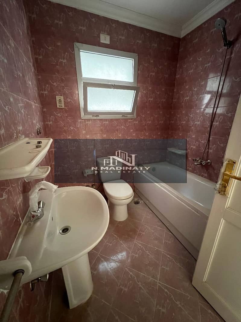 10 IMG-20251217-WA0070. jpg