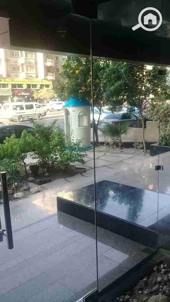 1000518572. jpg 1000518572. jpg