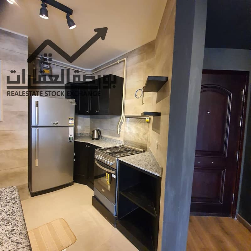 5 8c0fc9aa-a1b2-4e8e-a141-77f8f6bd5873. jpg