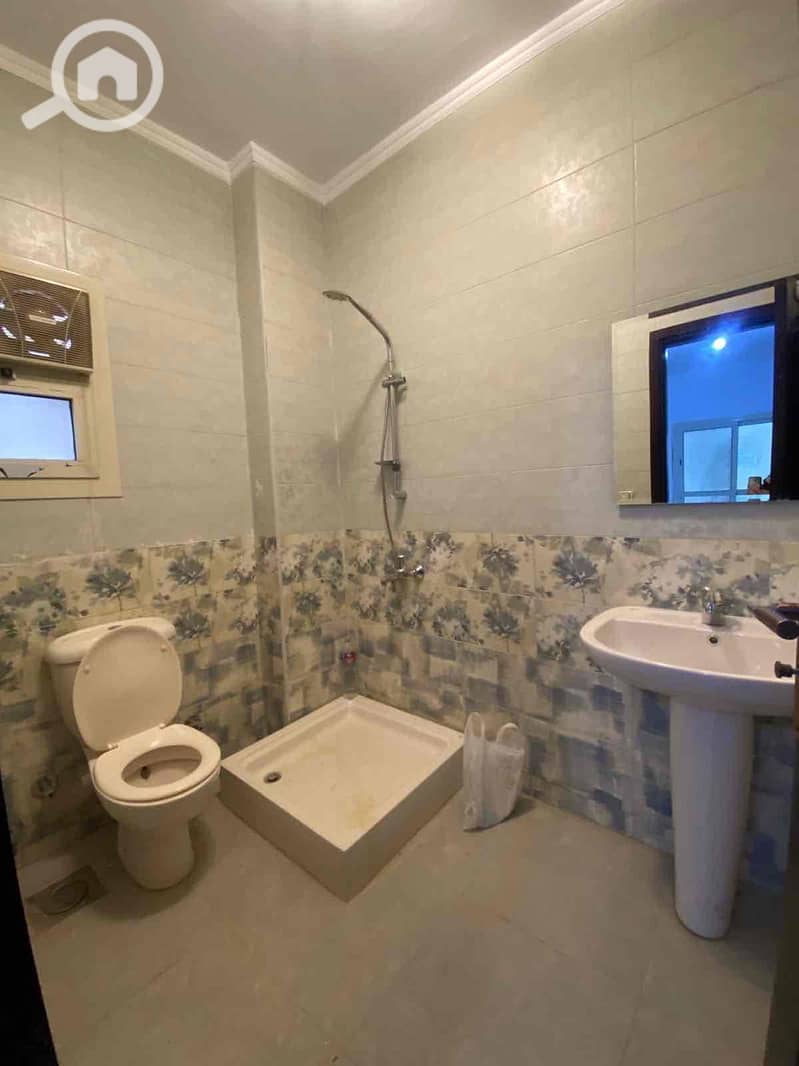 5 17e0fe2b-4d31-4da2-940b-bf5d1cdb1af2. jpg