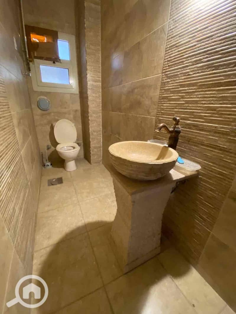 6 54913eef-4b0a-4952-a224-08bed83d0ca6. jpg