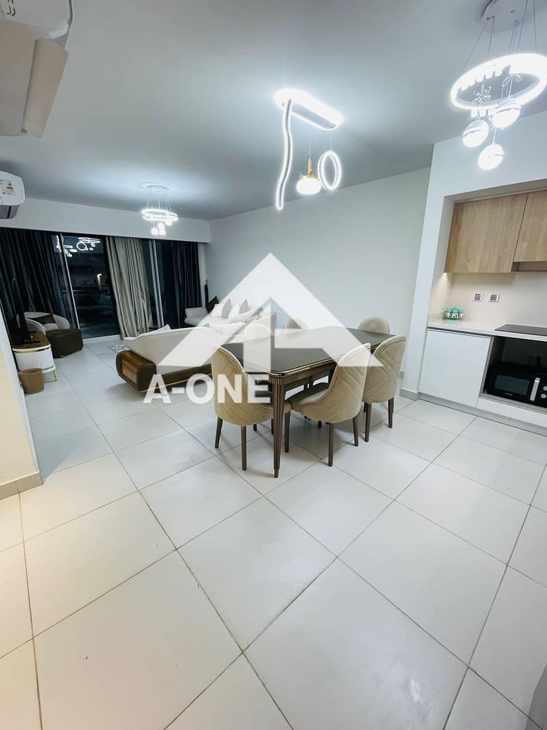 2 17fb1b4e-0dec-442a-83e9-a55526b06706. jpg