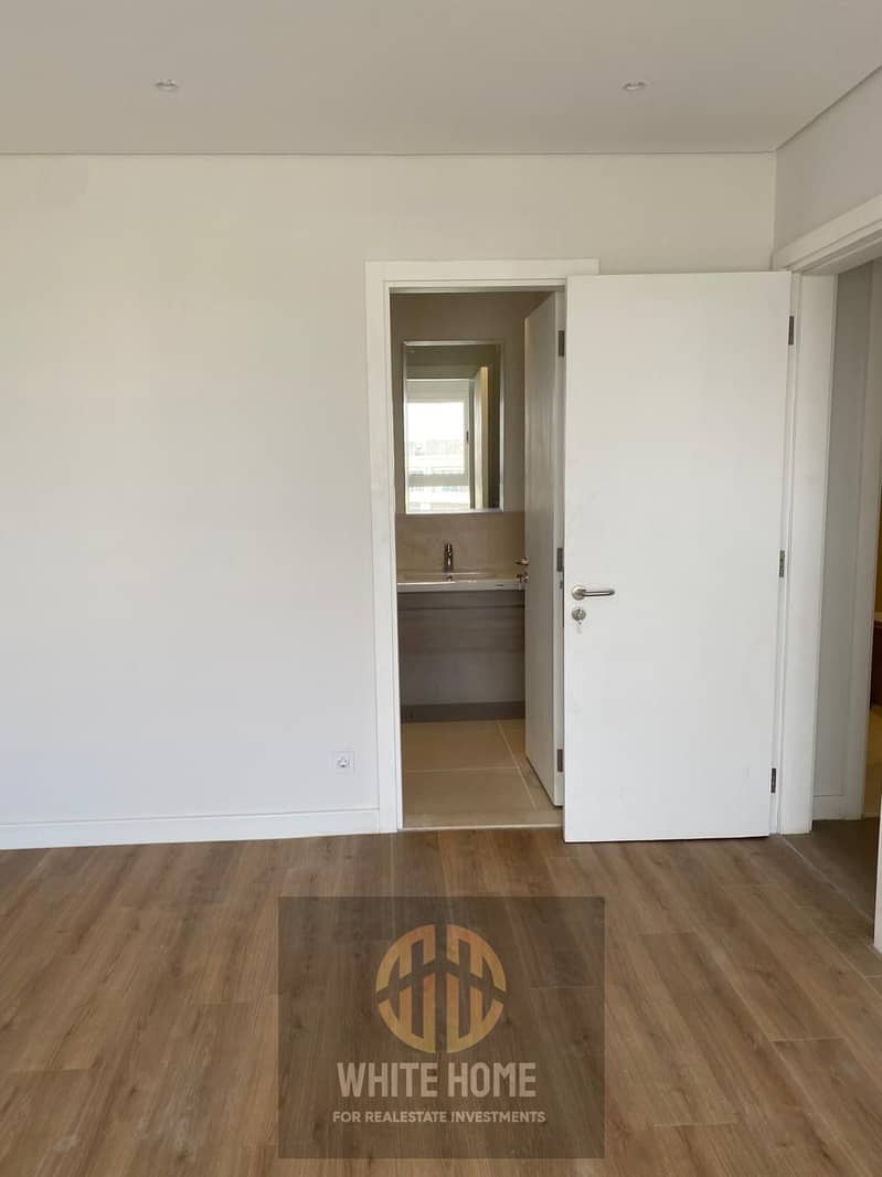 4 e7c3c8cf-95fc-4c9a-b280-e39b858b9524. jpeg