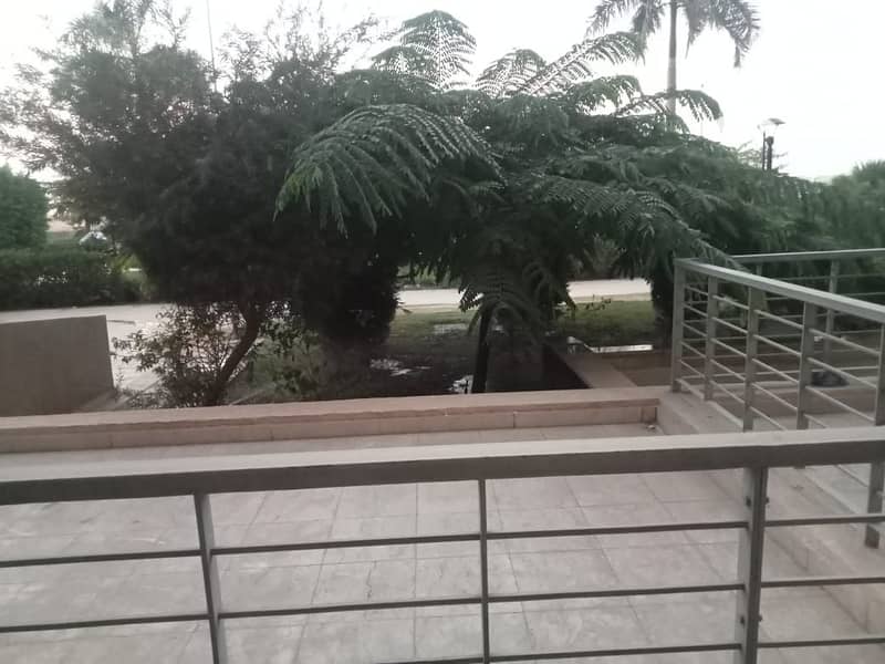 2 7a512db6-2805-4ff1-90de-32ba9779233f. jpg