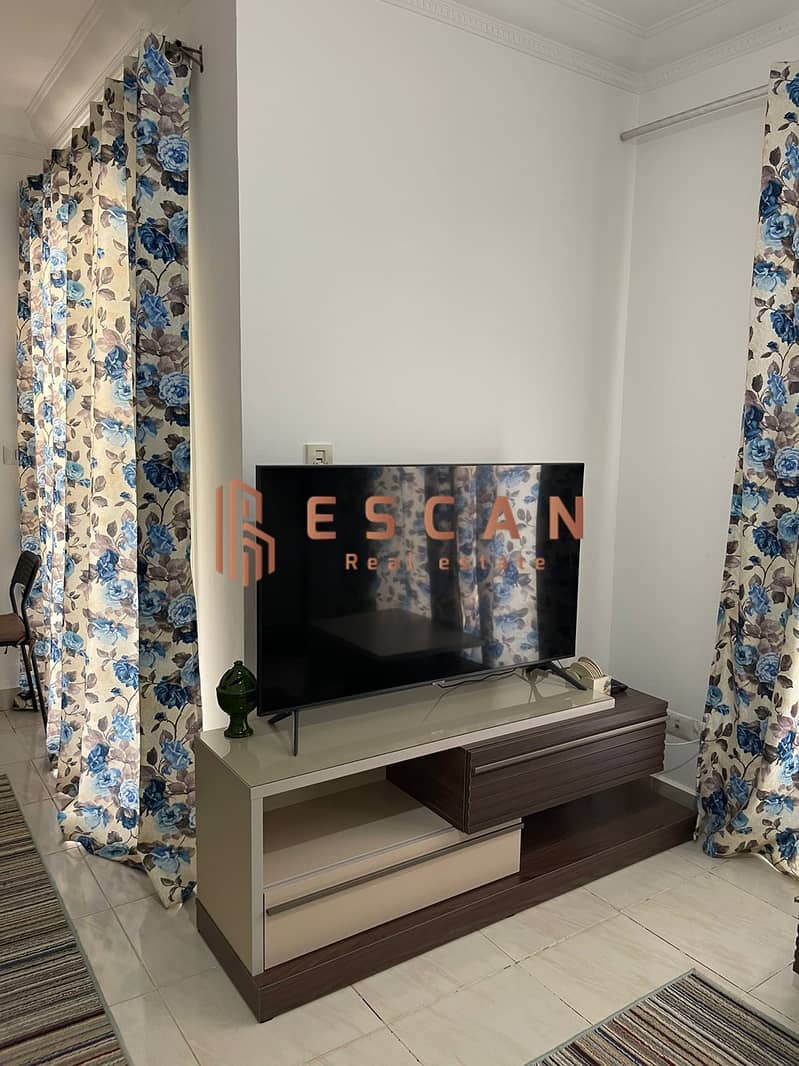 4 3e6de7d6-f59f-4281-a2a5-e6d96a771584. jpeg