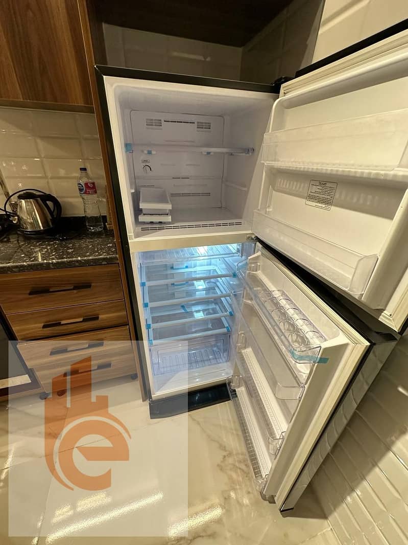 4 164265b7-e4e9-4ee5-a46a-757e063c22b6. jpg