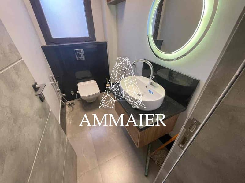 10 4f2f1615-22b6-49d1-979f-000d47dd987f. jpg