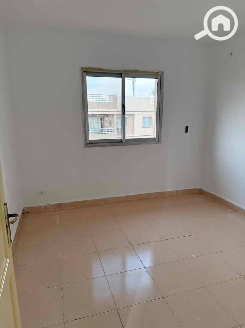 4 05ecf7a7-af40-46ee-8956-f8b1352f19c7. jpg