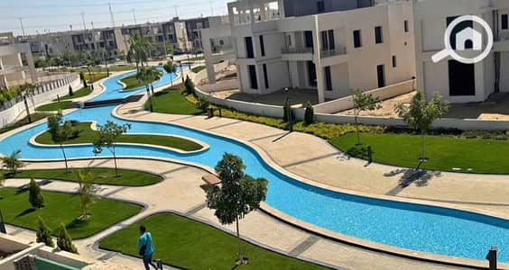 3 Bedroom Townhouse for Sale in Sheikh Zayed, Giza - WhatsApp Image 2025-12-17 at 3.41. 33 PM (4). jpeg 3 Bedroom Townhouse for Sale in Sheikh Zayed, Giza - WhatsApp Image 2025-12-17 at 3.41. 33 PM (4). jpeg