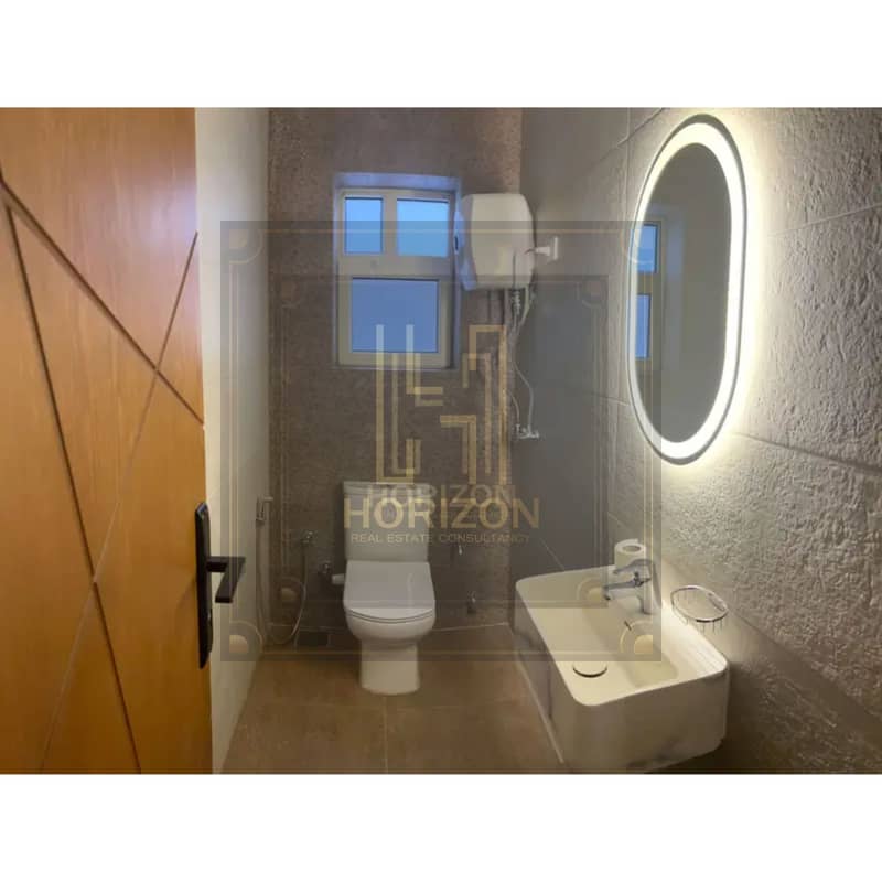 8 154514228-800x600. jpg