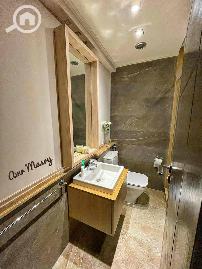 7 5b21ce80-1baf-4c6a-bd99-09dc0d2cb233. jpg