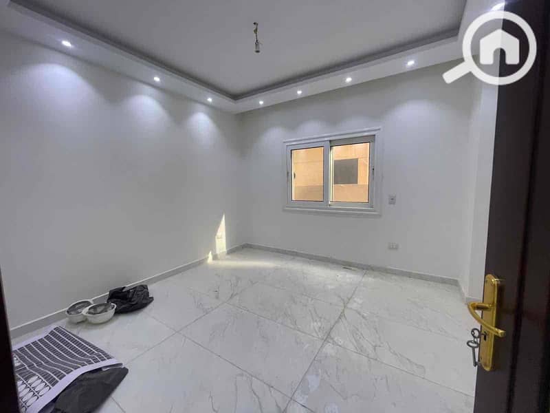 2 66a8f2ba-0bfa-4076-9b23-78d265a18f78. jpg