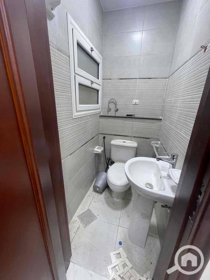 5 cde3e5b5-6a09-4cd4-a591-7c168df6a792. jpg