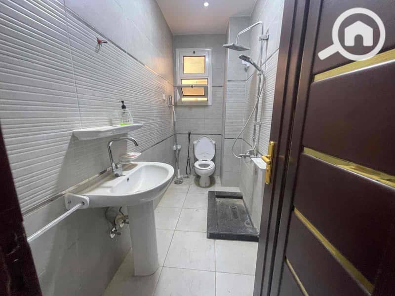 7 1c0026cd-1fb2-4e9e-a94a-1338af36bbab. jpg