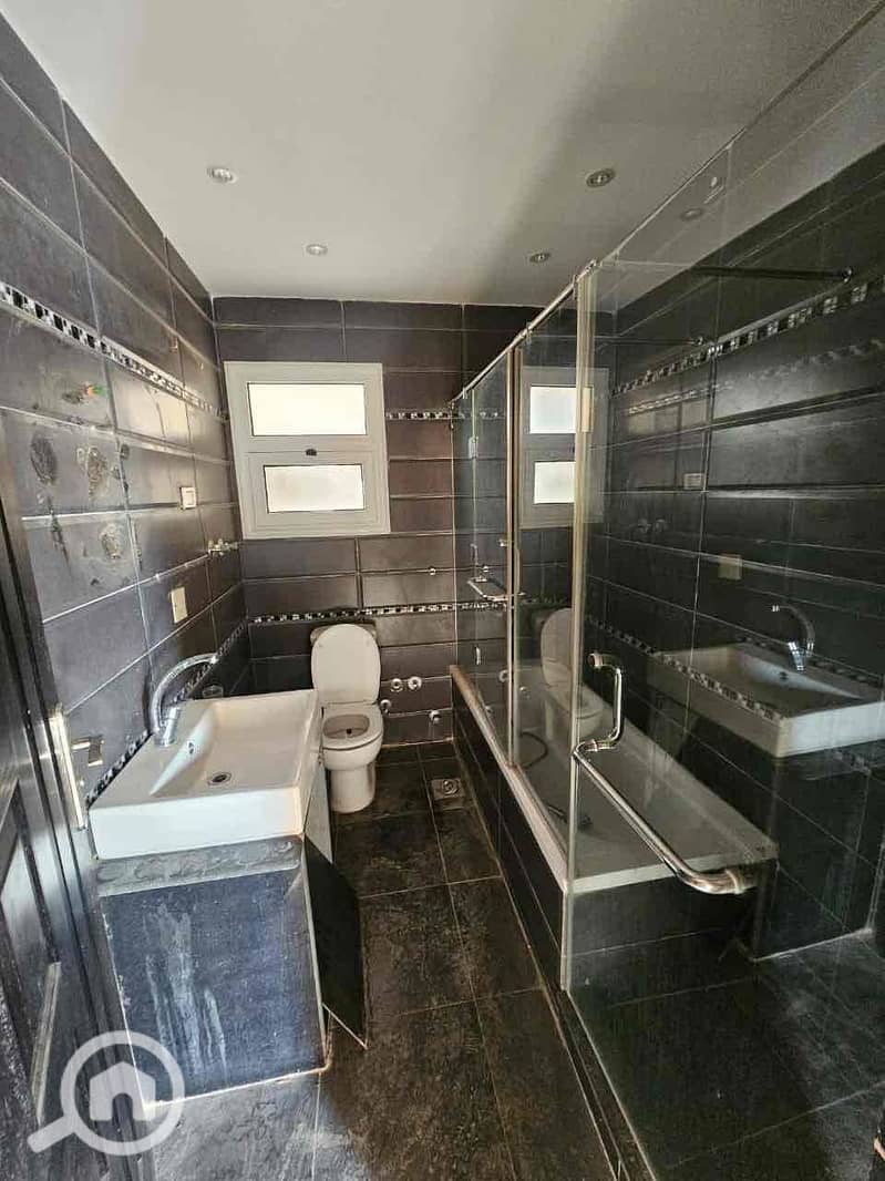 5 20527935-d33b-4926-9468-a8608b1c1f9b. jpg