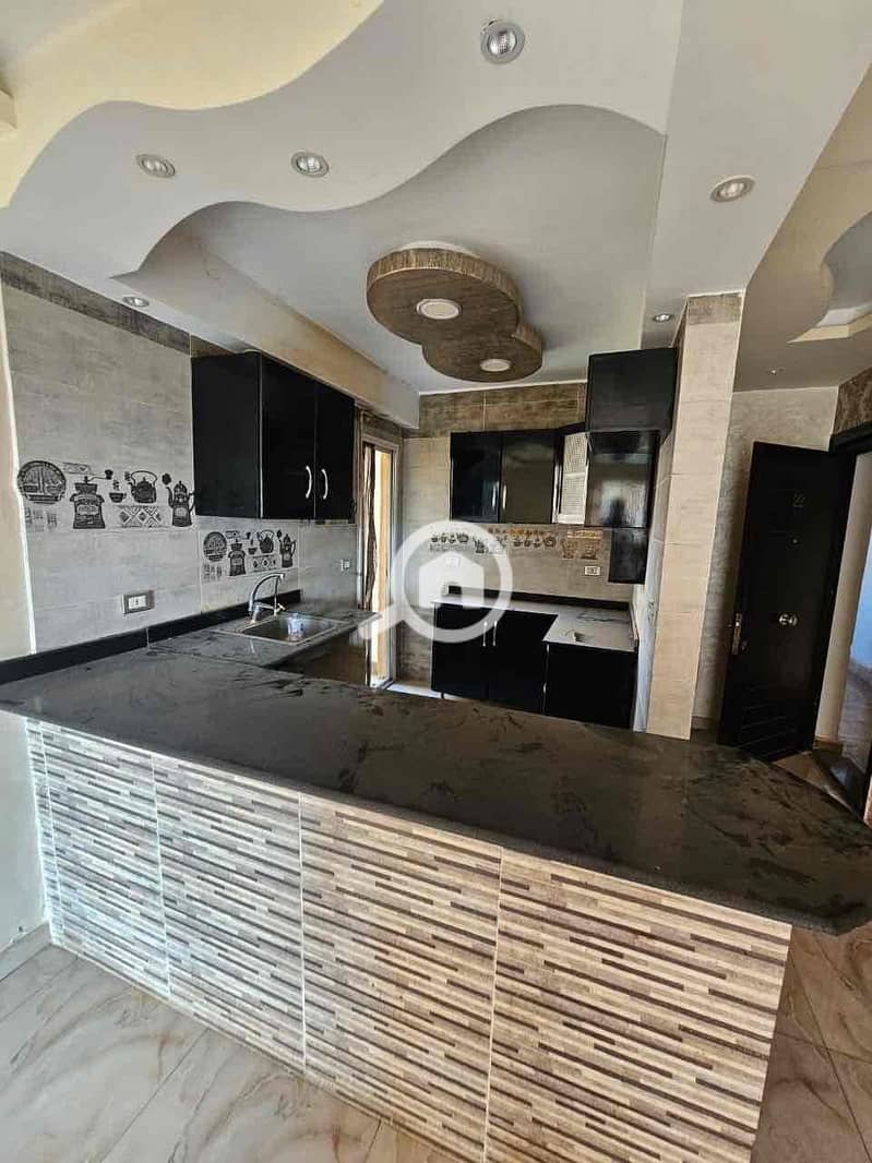 6 25609f42-e5b7-4db8-9b51-a25bf28b6ad2. jpg