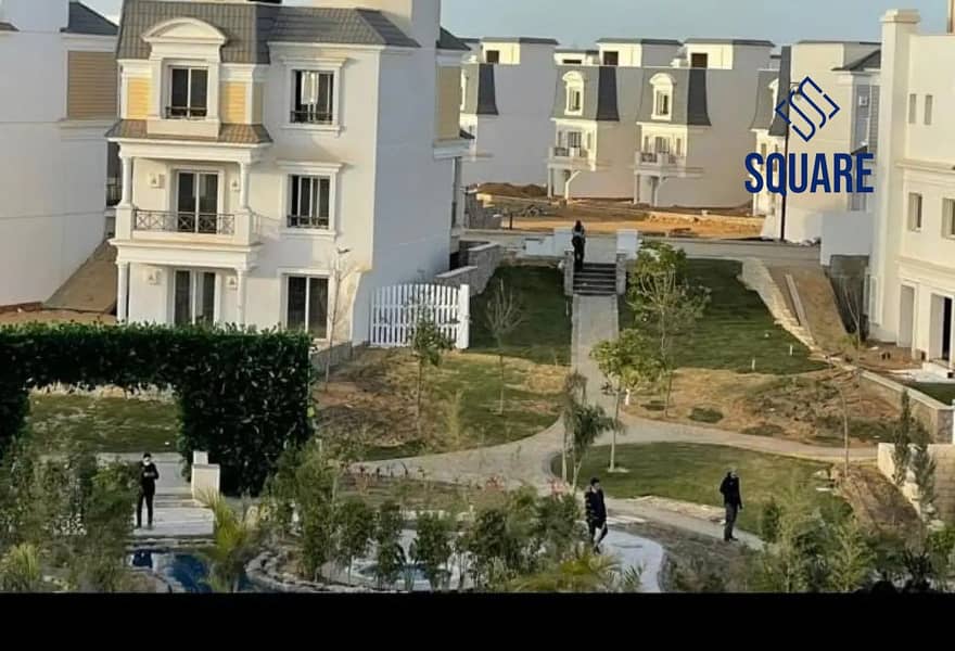 4 8336708-6117fo. jpg