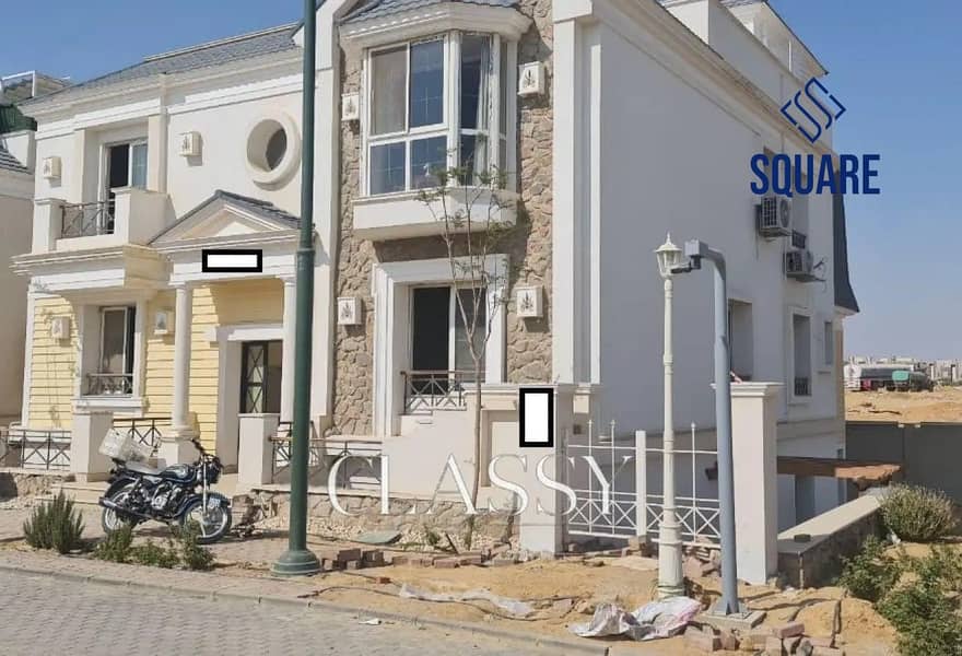 10 8402839-d3310o. jpg