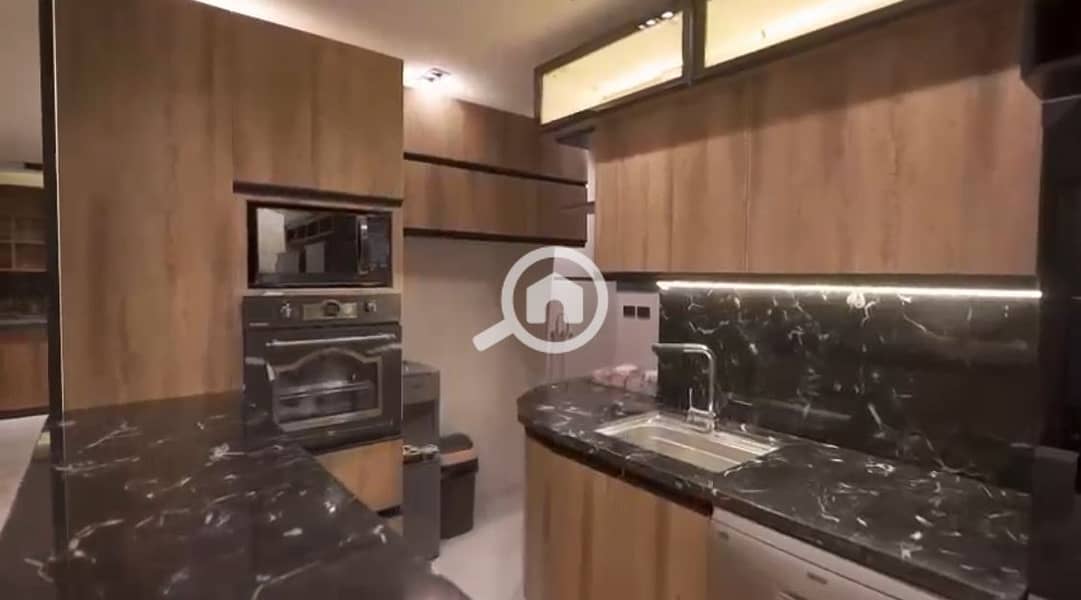 6 WhatsApp Image 2025-12-17 at 14.00. 35 (2). jpeg