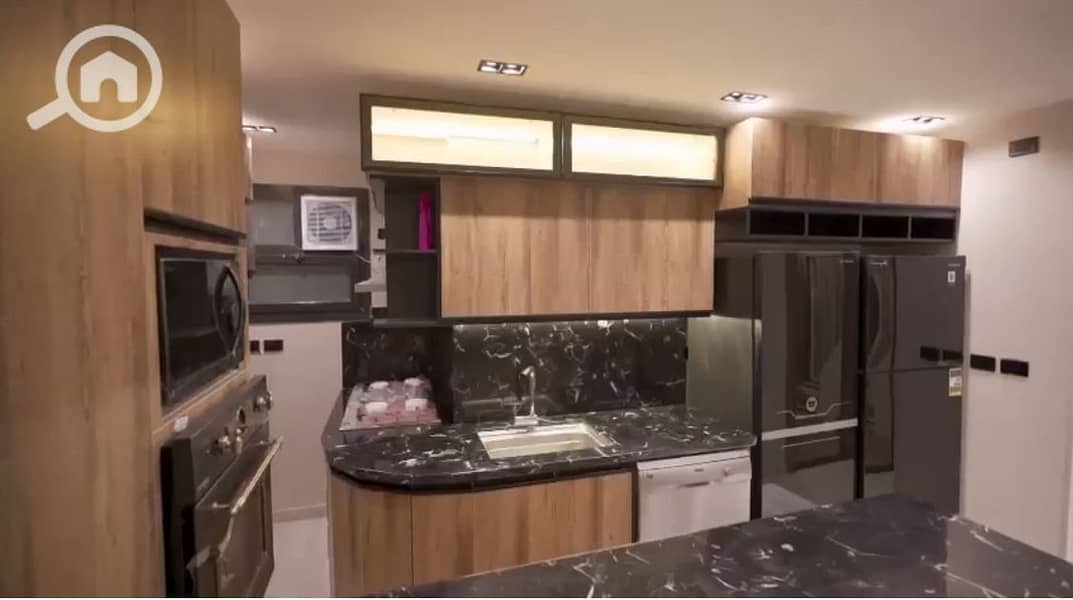 8 WhatsApp Image 2025-12-17 at 14.00. 35. jpeg