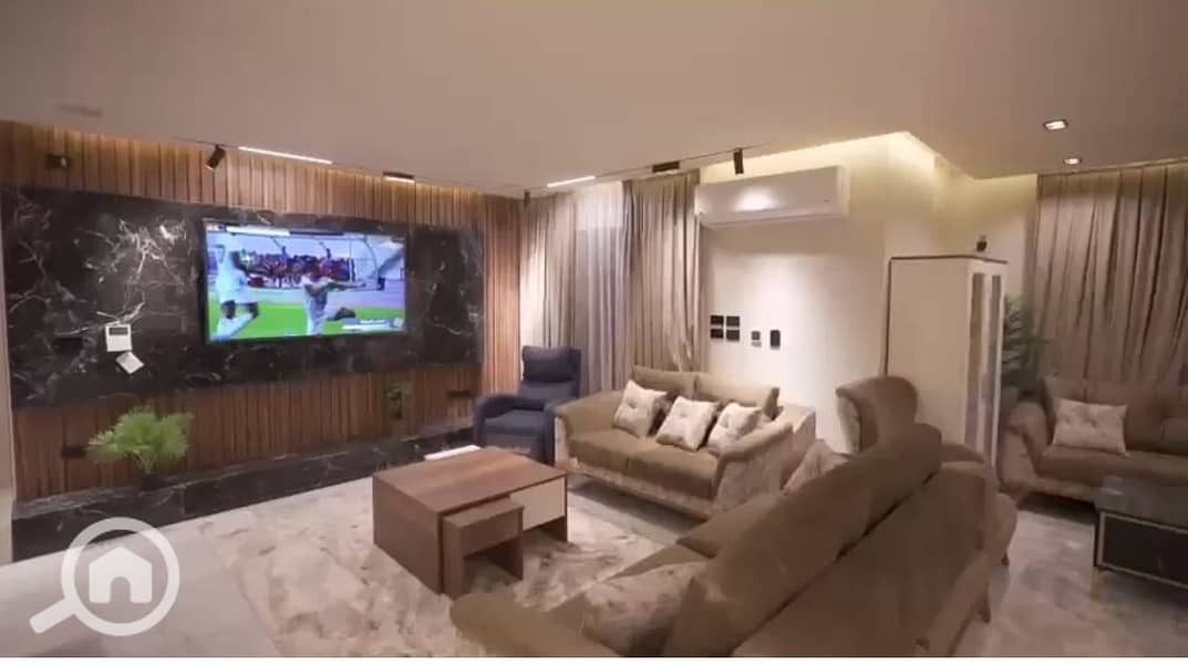 9 WhatsApp Image 2025-12-17 at 14.00. 34 (2). jpeg