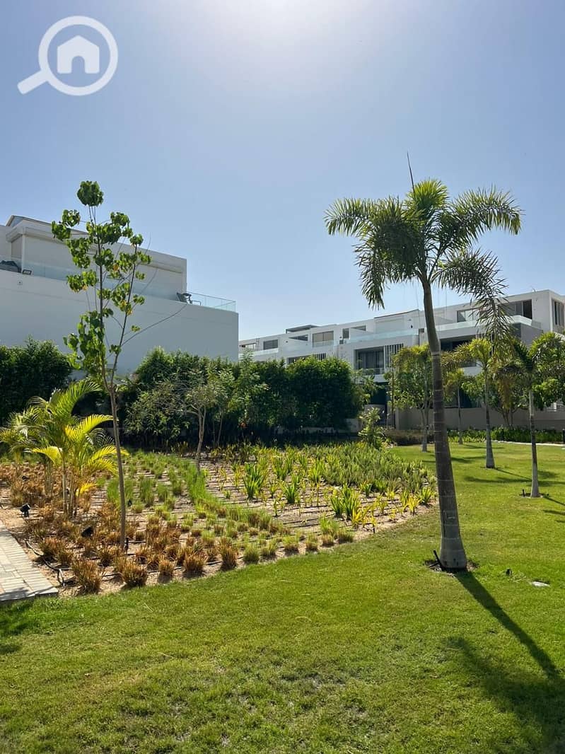 4 WhatsApp Image 2025-10-24 at 5.28. 57 PM. jpeg