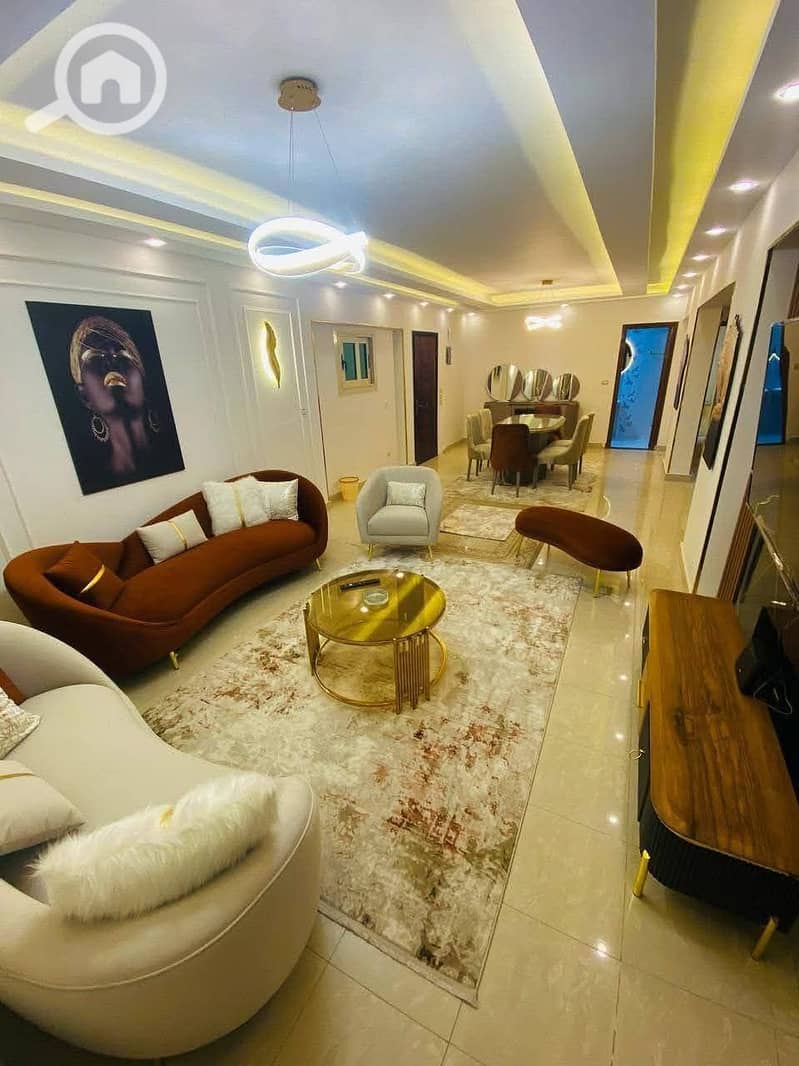 2 fd4f02f5-f699-4cbe-8db0-d1f38411f7e0. jpg