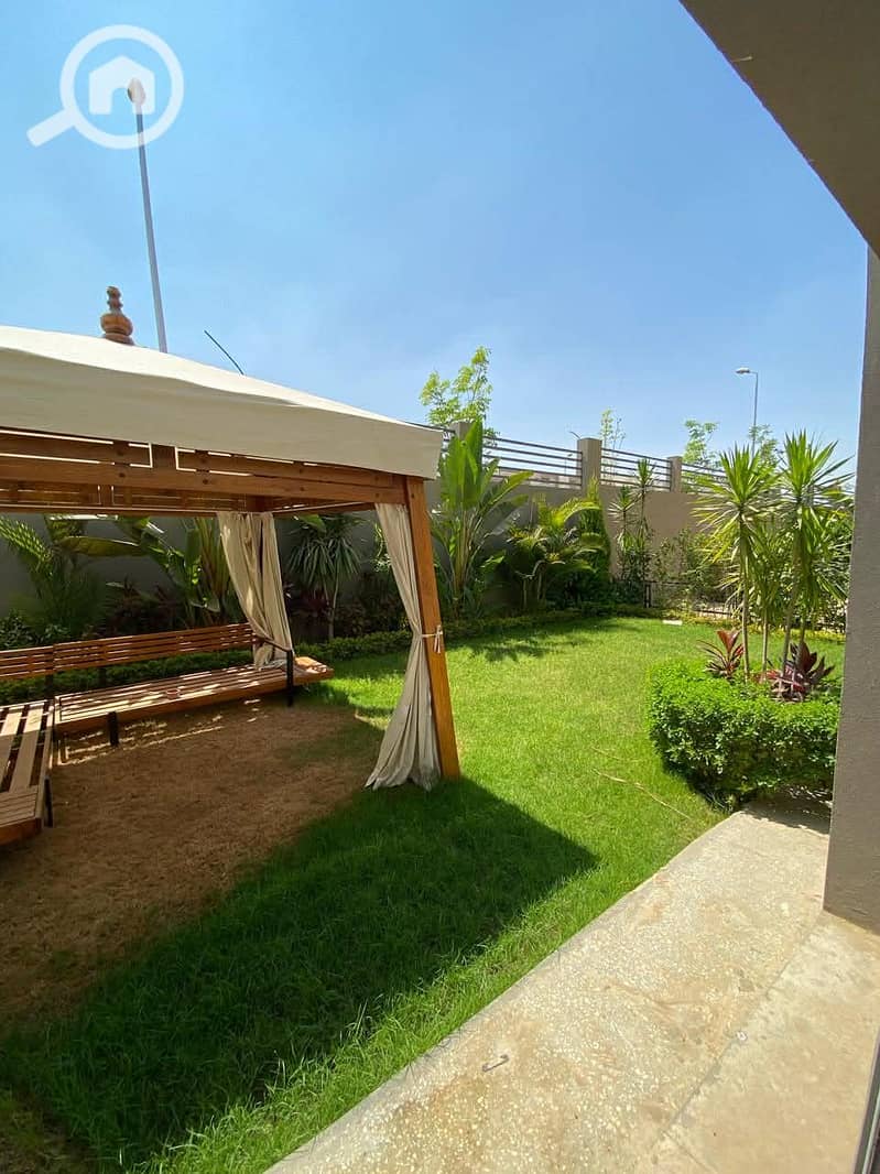 2 5043fc1b-7bb4-4975-af77-f7408c52f4ff. jpg