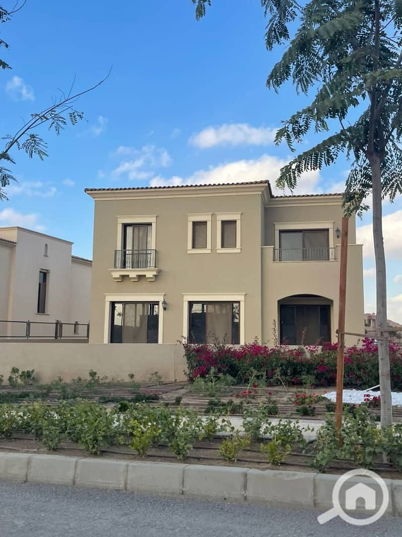 2 720ed94d-81e5-4948-965e-5ca5d94fdd67. jpg