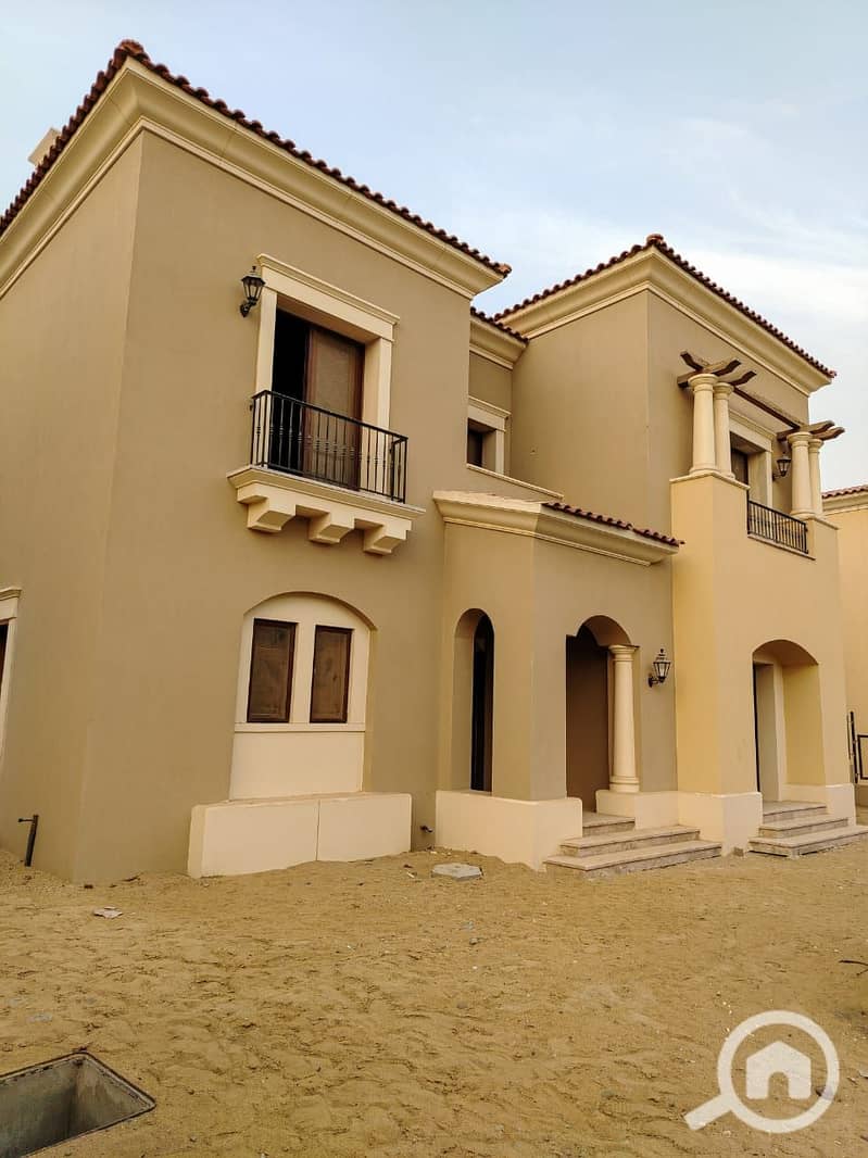 12 7054d7ac-7a39-4c24-8830-7e11f6af01bb. jpg