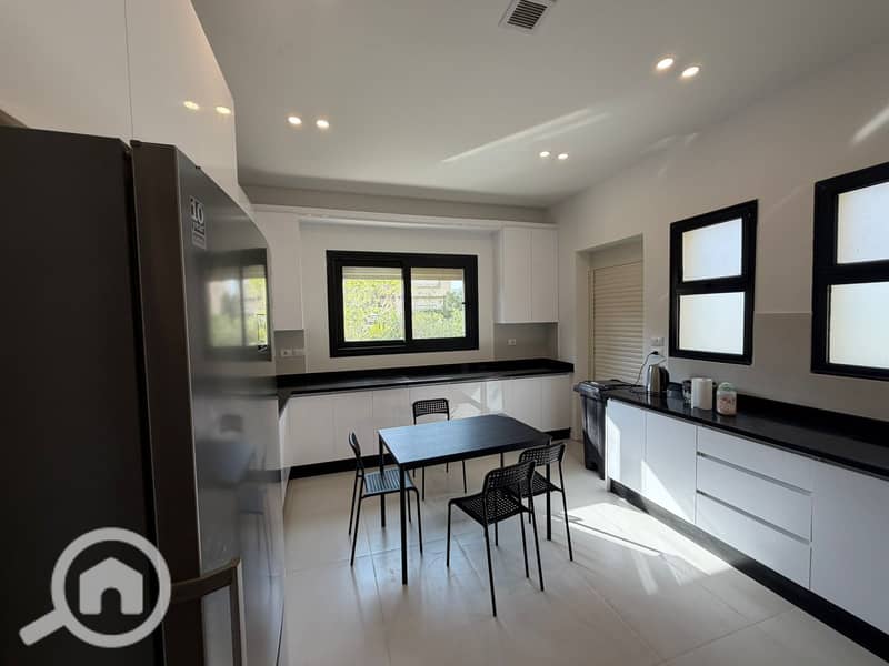 7 398bc179-9b0d-45d7-bd88-7016a3a5a713 (1). jpg