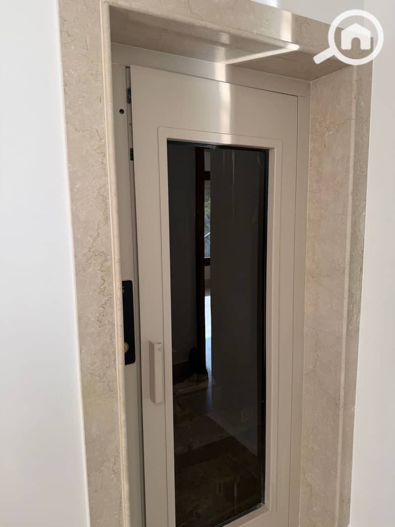 14 c19f1f74-c303-4846-a7ff-eee1782130f5. jpg