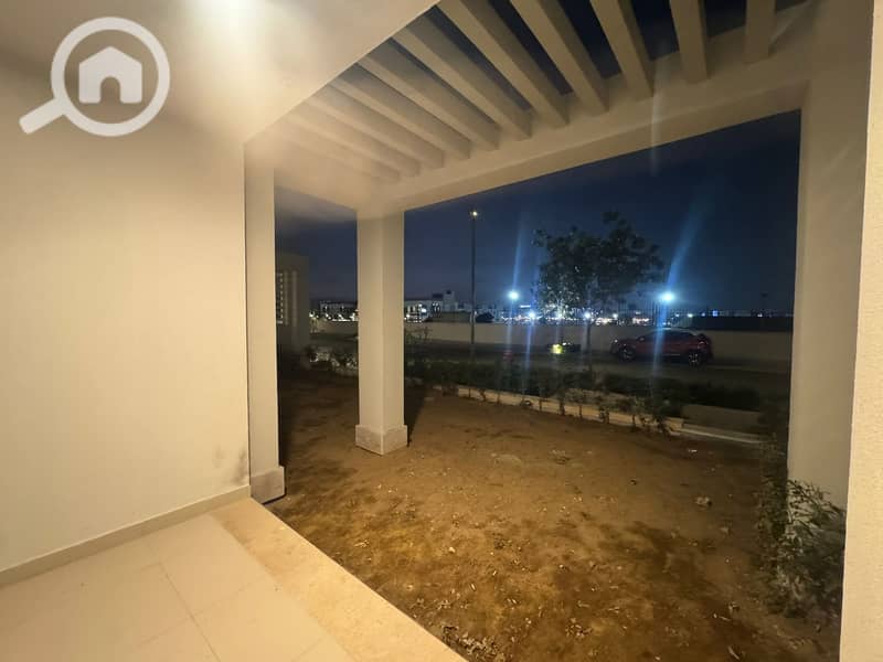 7 c5688d25-06ab-4386-a12c-812382f7af72. jpg