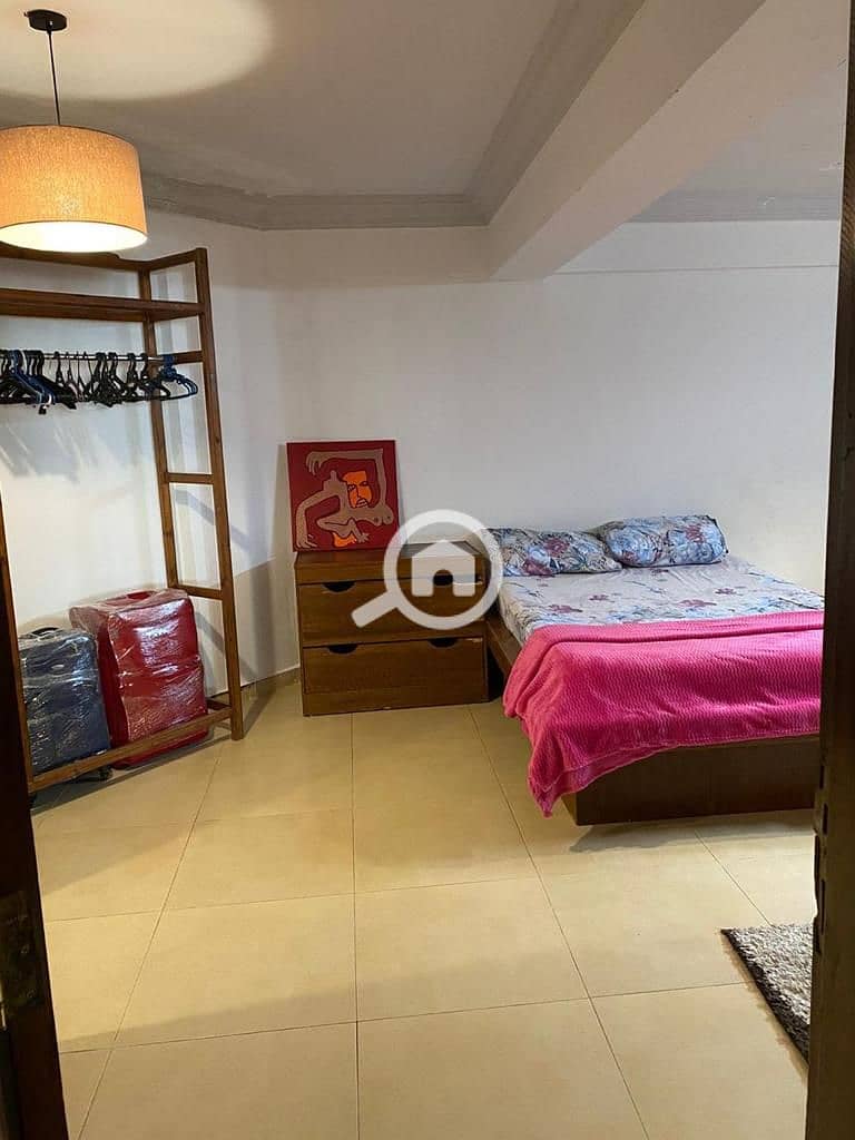 2 9f4f7673-2321-4824-b956-915381a91438. jpg