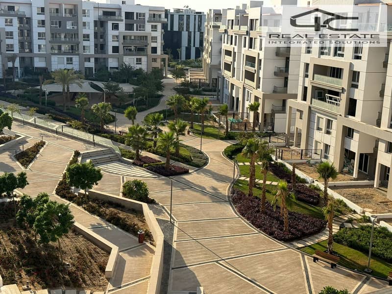 4 WhatsApp Image 2025-12-17 at 15.54. 40 (1). jpeg