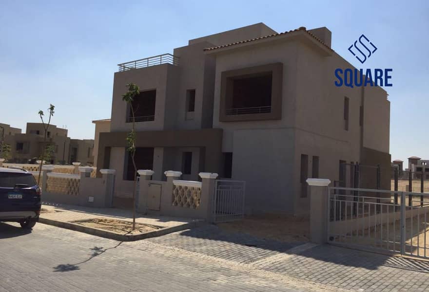 4 53b9583f-c27b-45e3-a520-06a5894bad96. jpg