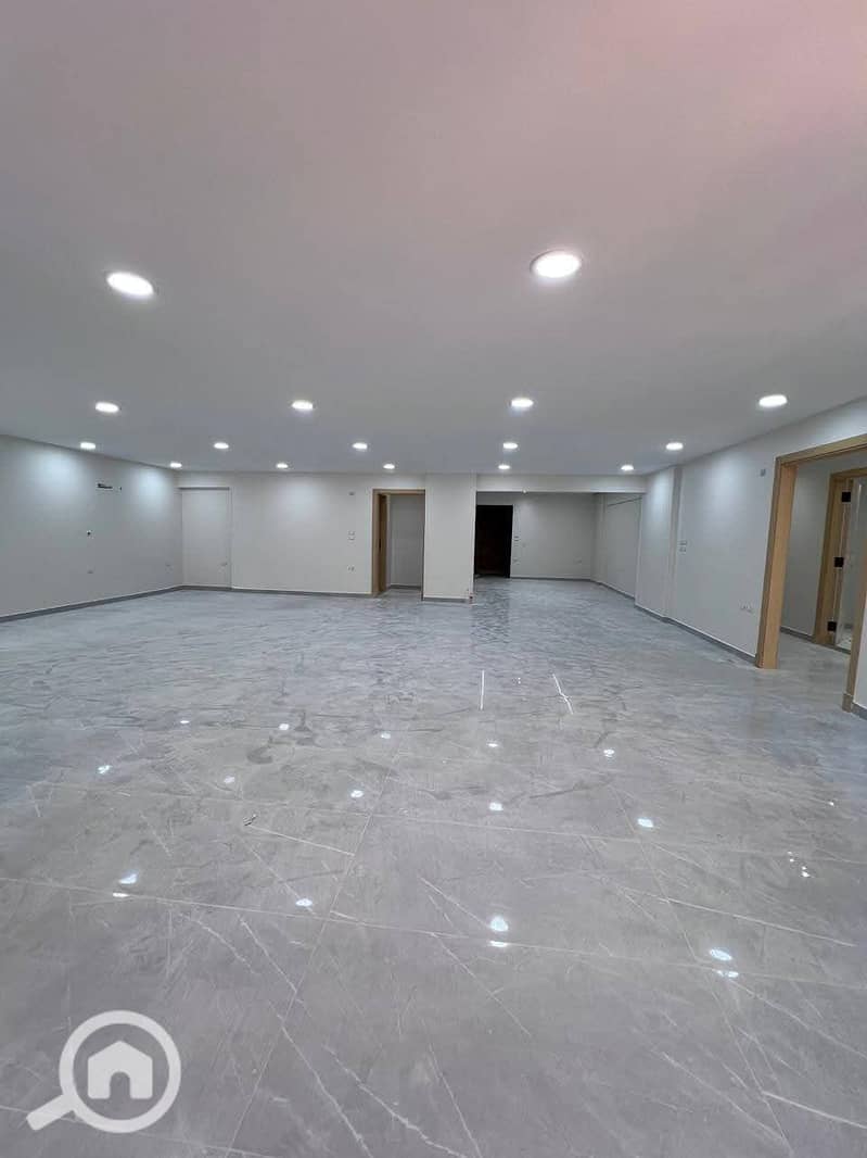 5 826cf7d3-e9c7-4bbd-b19d-fd9fa9be0a0d. jpg