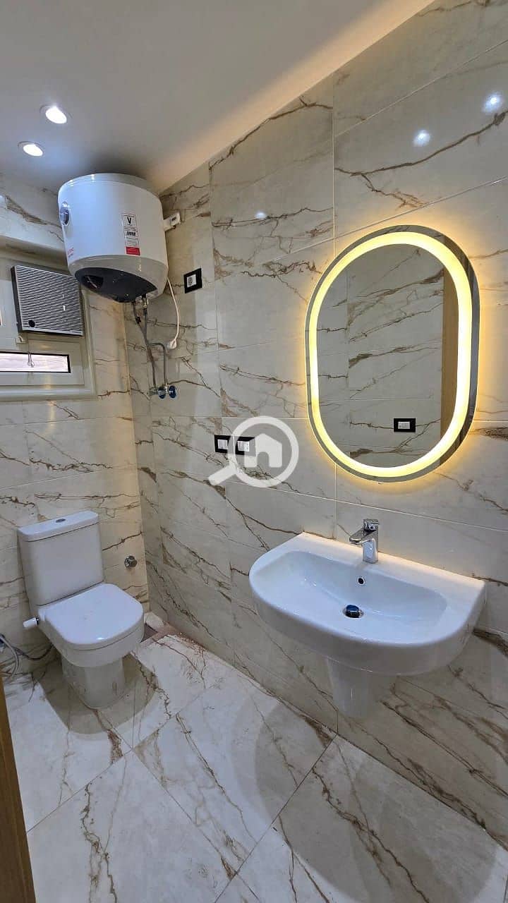 12 ee15b104-9b72-4169-b4a3-1d0048c14637. jpg