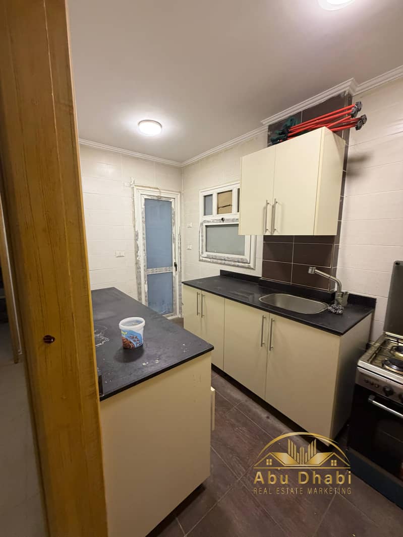 7 da4c02fb-f3c5-418e-b14d-4ca3c90a2d2b. jpg