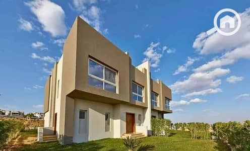 توين هاوس 4 غرف نوم للبيع في الشيخ زايد، الجيزة - IMG-20231126-WA0166. jpg