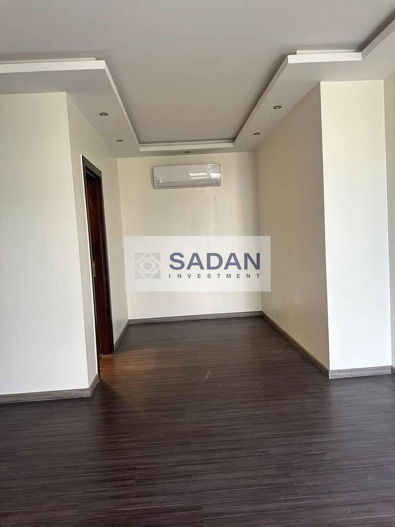 4 235c1fbd-6cca-4747-8114-a1a12664f37d. jpeg