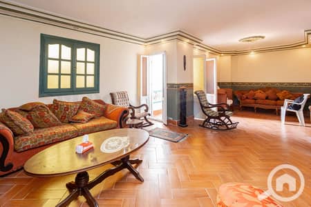 شقة 3 غرف نوم للبيع في لوران، الإسكندرية - 1. jpg